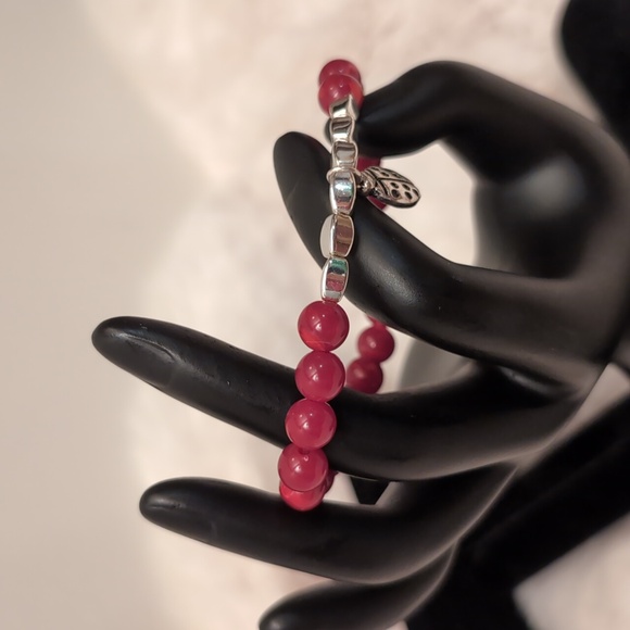 Red Beaded Bracelet with Silver Toned Ladybug Bead Focus - Picture 4 of 7